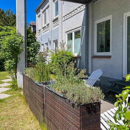 Appartement Seestern In Zentraler Lage Von *